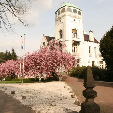 Landgoed, Jachtslot De Mookerheide Molenhoek